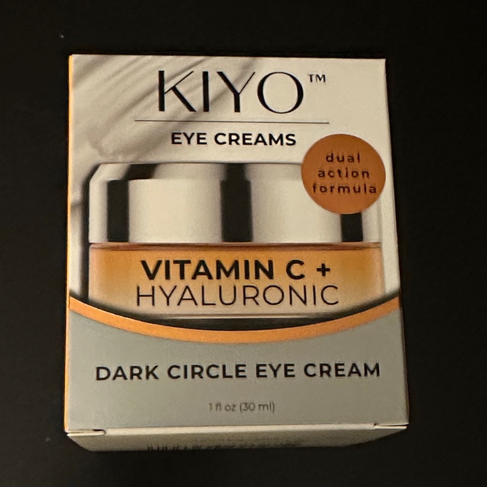 Kiyo Vitamin C + Hyaluronic Dark Circle Eye Cream duel action formula New